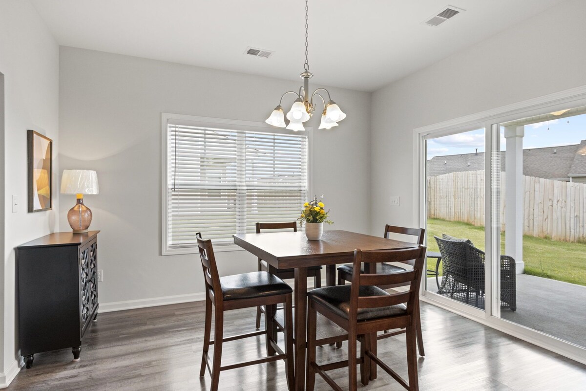 Photo 8 of Park Place Townes: Pet-Friendly Monthly Rental