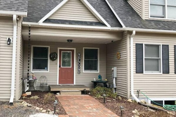 Exterior detail - Private & Serene Suite Near Gore-Peaks-Lakes -WOL (Pottersville)