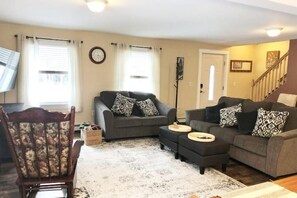 Smart TV, reproductor de DVD, libros y videoteca 