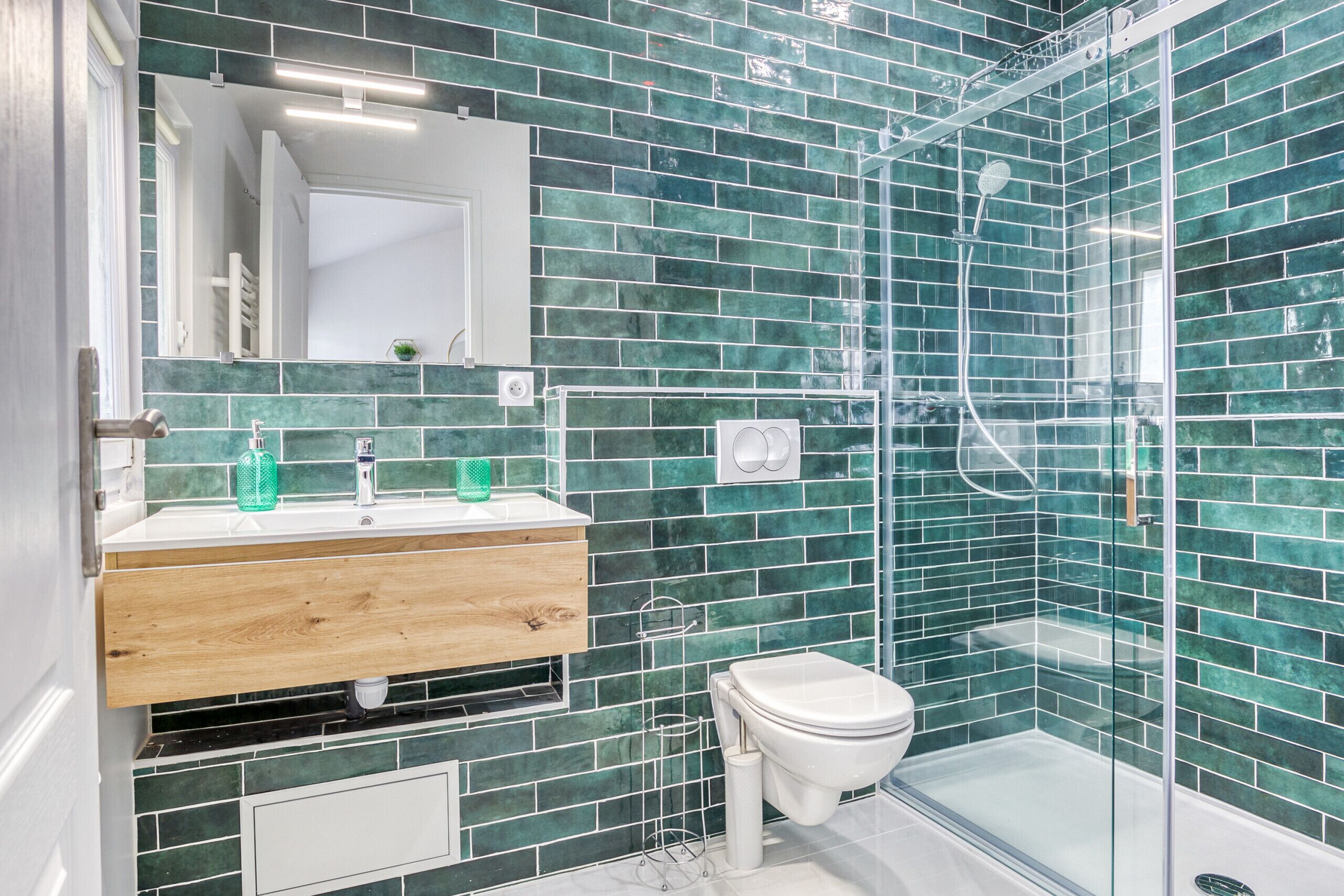 Douche, serviettes fournies