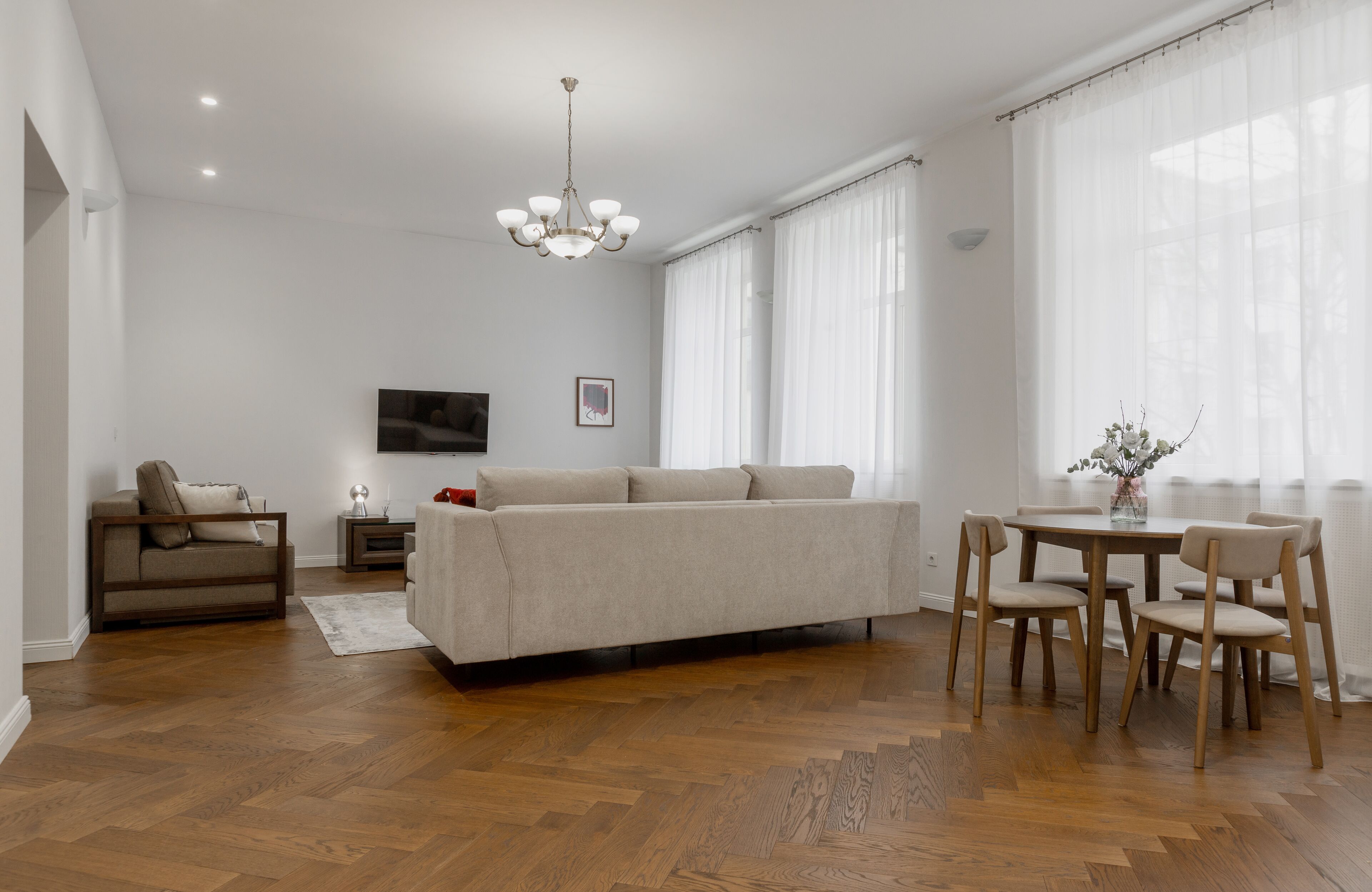 Apartamento, 3 habitaciones, vistas a la ciudad | Zona de estar