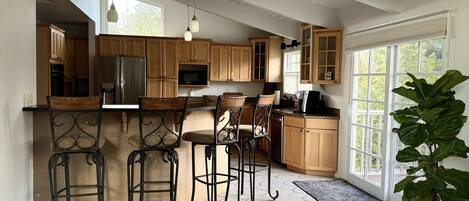 Microwave, oven, stovetop, dishwasher