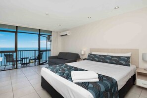 Iron/ironing board, WiFi