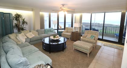 Bridgepoint Luxury Condominiums