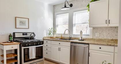 Entire Home with Modern Conveniences - New Castle