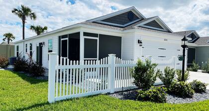 Beautiful home in newer area of the villages-Citrus Grove