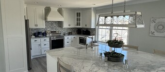 Come visit Heber Springs and experience life on the Evans Mountaintop Farm!


