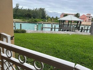 Property grounds - Canal front Comfort Dock slip available (Freeport)