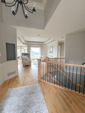 Interior - Vista 18 - Beautiful home with views of the 18th fairway (Victoria)