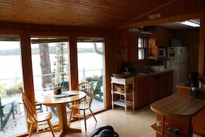 House, Multiple Beds, Fireplace (Sunset Cottage) | Dining