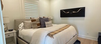 Ranch Retreat | Lodge + Casitas, Trails & View