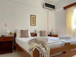 2 dormitorios, tabla de planchar con plancha, wifi y ropa de cama