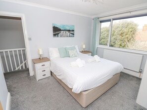 5 bedrooms, individually decorated, individually furnished, free WiFi - Morningside (Totland Bay)