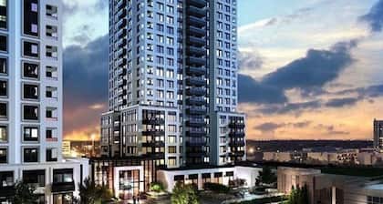 Modern 2BR + Parking + Gym, Etobicoke West Mall