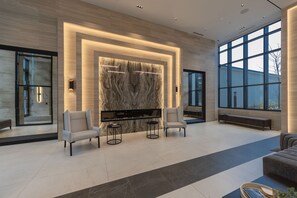 Interior - Modern 2BR + Parking + Gym, Etobicoke West Mall (Toronto)