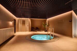 Indoor pool, outdoor pool - 5 minutes to the pool Villa Lara Terme Čatež with 6 Thermal Riviera Tickets (Catež ob Savi)