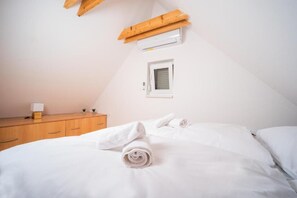 3 Schlafzimmer, Zimmersafe, Schreibtisch, Reisekinderbett
