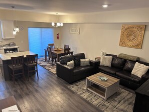 Smart-tv och eldstad