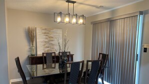 Unclassified image, 5 of 35, button - Cozy Family Home, Owners Suite near I-675, I-75 & I-285, I-20 & Atlanta airport (Ellenwood)