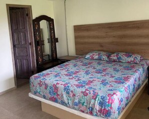 1 quarto, ferros/tábuas de passar roupa, Wi-Fi, roupa de cama