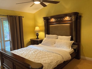 5 habitaciones, escritorio, tabla de planchar con plancha y wifi gratis 