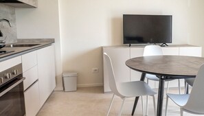 Kühlschrank, Ofen, Geschirrspüler