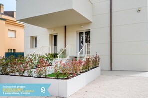 Exterior - Mialmare Nord - Marcelli, new three-room apartment in the center facing the sea (Marcelli)