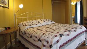 Classic Room, 1 Queen Bed, Sea View | 1 bedroom, WiFi (free), bed sheets - Marathon Inn (Grand Manan)