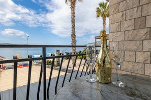 Comfort Quadruple Room, Sea View | Terrace/patio - Villa Okruk (Okrug Gornji)