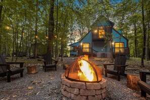 Property grounds - A-Frame | Hot Tub | Hike | Firepit | Design (East Stroudsburg)