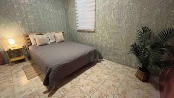 2 多间卧室、熨斗/熨衣板、旅行婴儿床、免费 WiFi