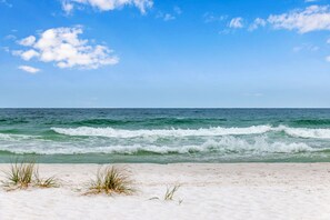 Beach nearby - Sunset Harbor 422 | Outdoor Pool | Short Stroll to the Gulf | My Beach Getaways (Navarre)