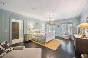 5 habitaciones, escritorio, tabla de planchar con plancha y wifi gratis