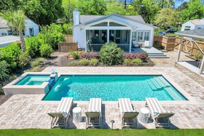 Beheizter Pool