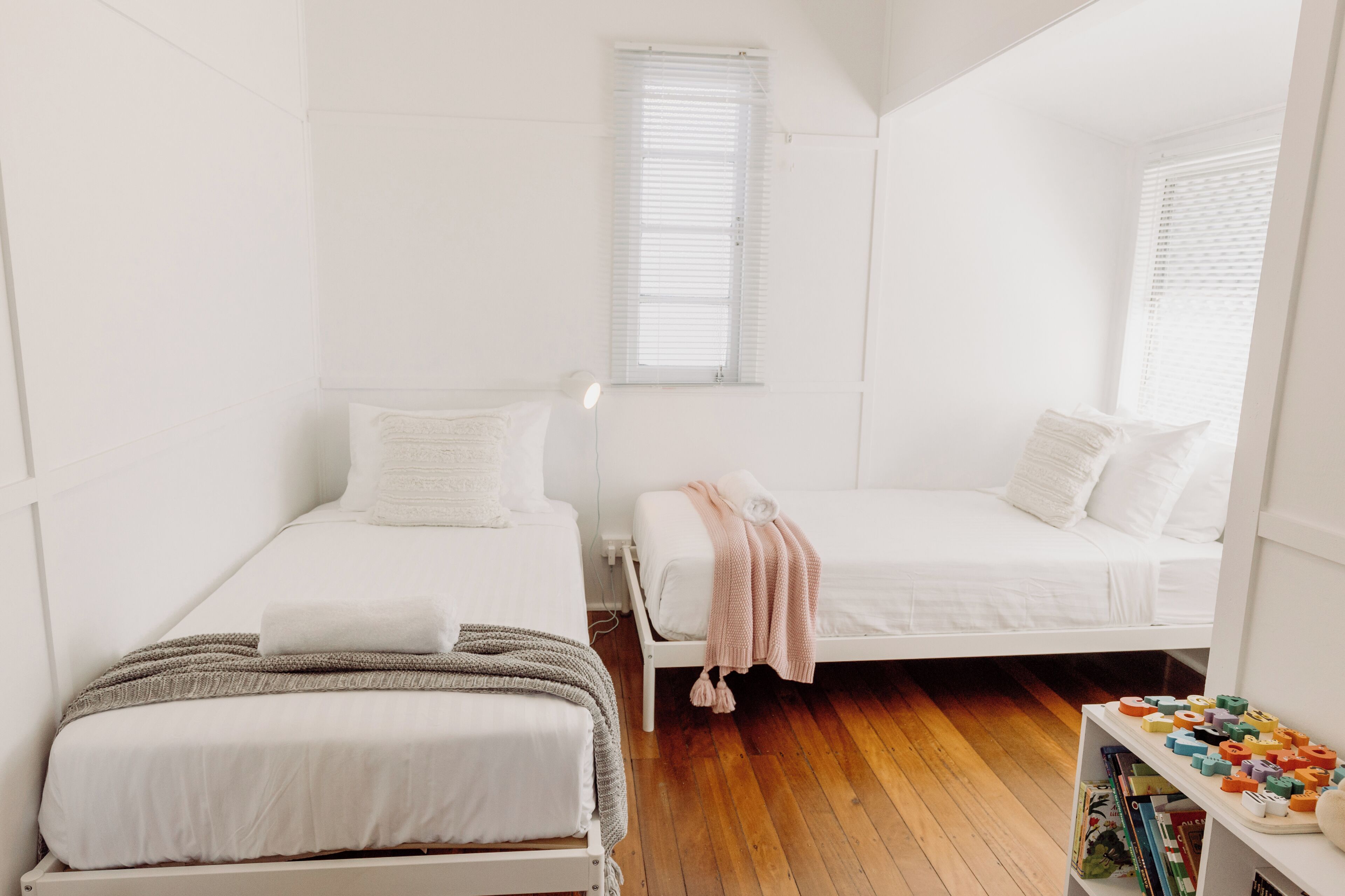 3 chambres, fer et planche à repasser, Wi-Fi gratuit, draps fournis