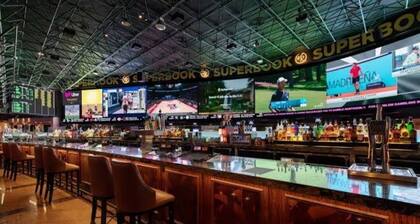 900 sq ft one bedroom villa minutes away from the Las Vegas strip Pet Friendly!