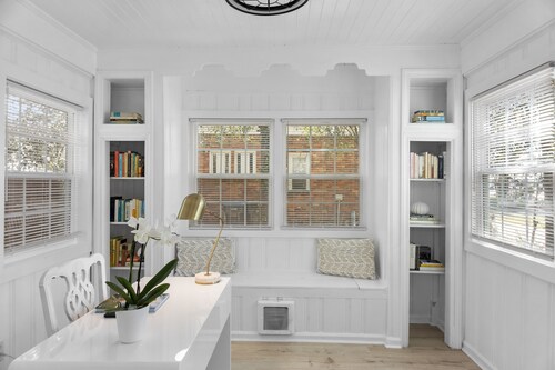 Forest Hills Manor w/ King Bed