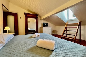 2 habitaciones, tabla de planchar con plancha, wifi y ropa de cama