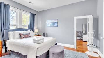 3 soveværelser, skrivebord, strygejern/strygebræt, Wi-Fi