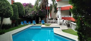 Utomhuspool