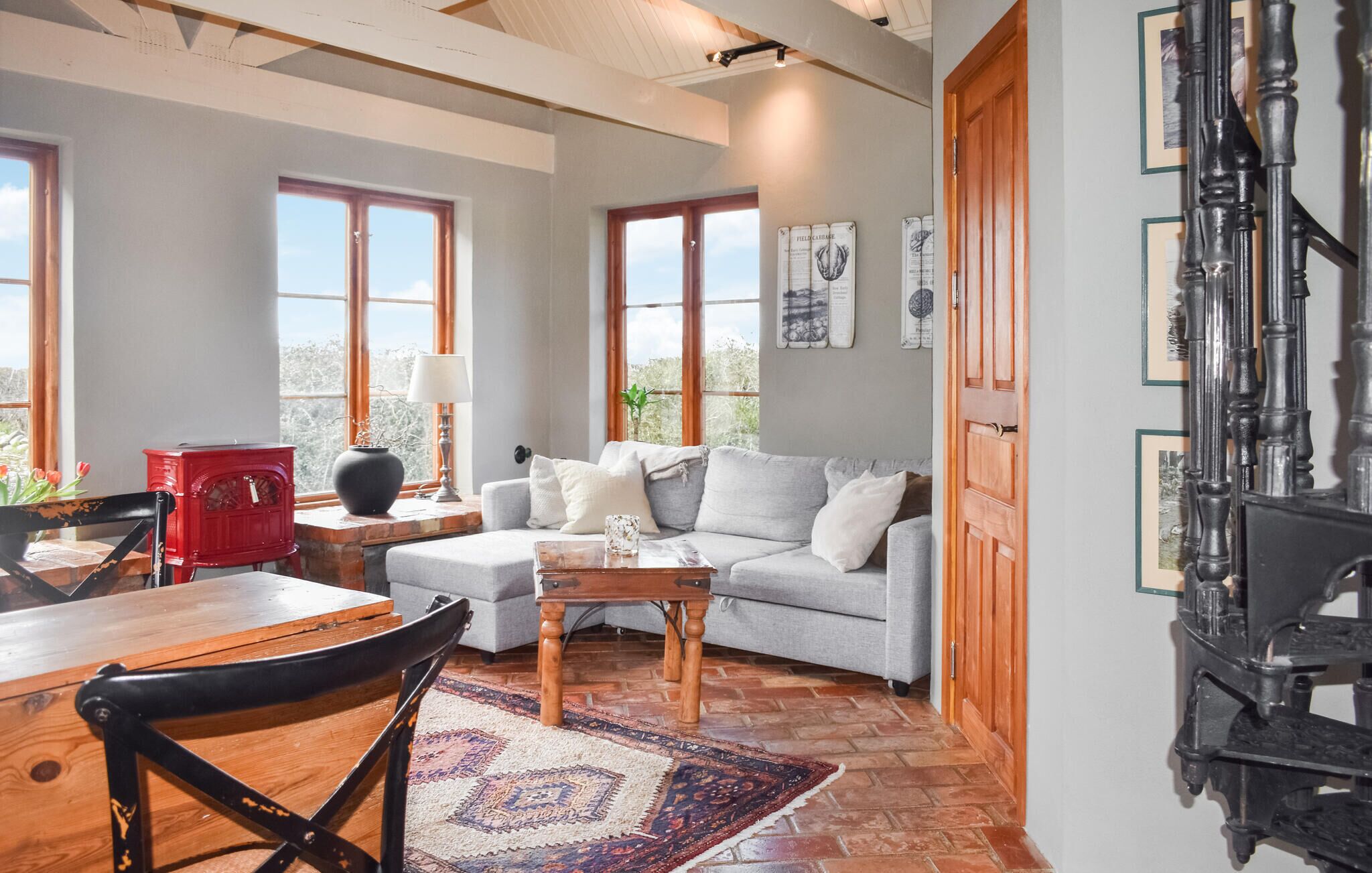 Smart-tv och eldstad