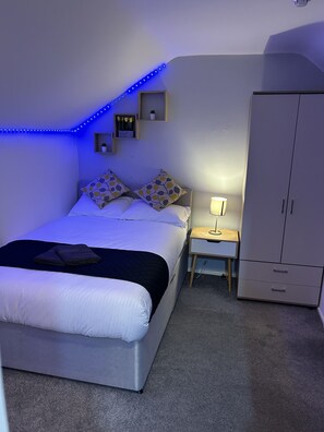 免费 WiFi、床单