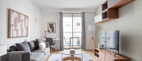 Télévision, chaîne hi-fi