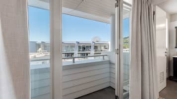 Apartemen Desain | 2 kamar tidur, setrika/meja setrika, dan Wi-Fi gratis