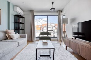 Fernseher, Stereoanlage