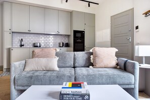 Télévision, chaîne hi-fi