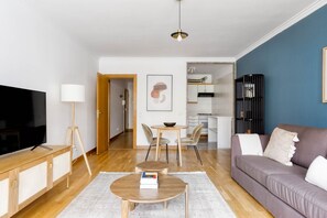 Télévision, chaîne hi-fi