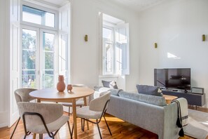 电视、立体声音响