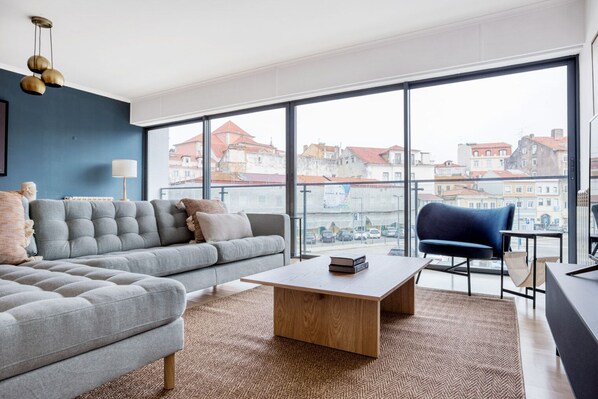 Télévision, chaîne hi-fi