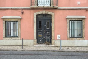 Exterior detail - Blueground | Amoreiras, fully furnished (Lisbon)